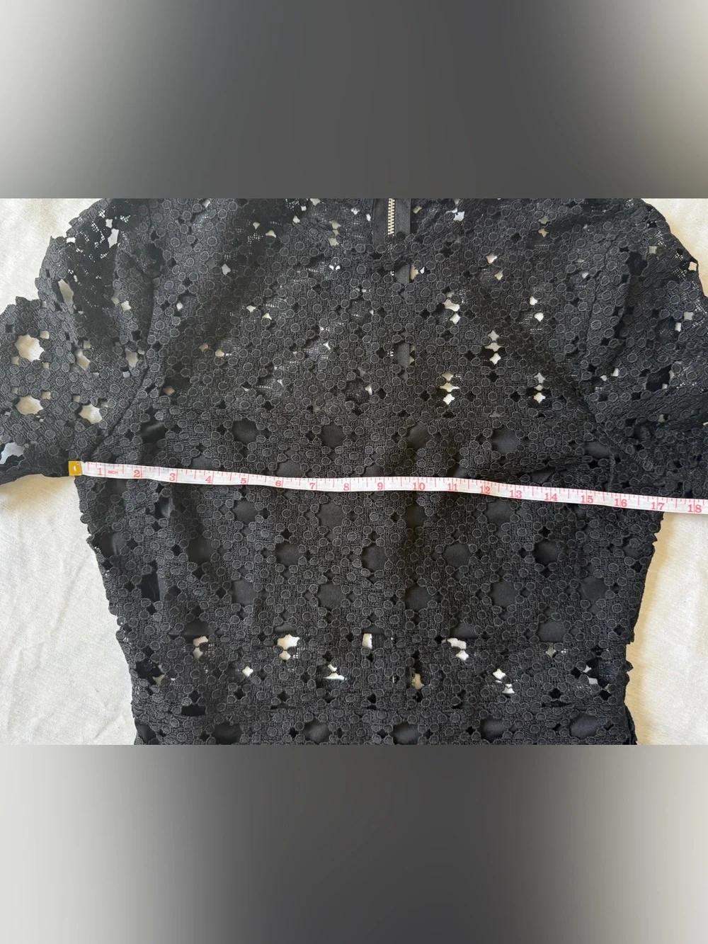 Lulus Heartfelt Black Lace Bodycon MIDI Dress Size Medium LBD Short Sleeve Party - Picture 5 of 7